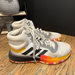 🧡ADIDAS Marquee Boost Basketball Shoes – Size 10.5